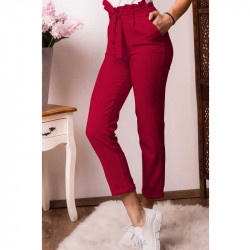 Дамски панталон с колан в червен цвят