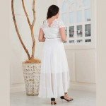 Ефектна дамска макси рокля Милица в бял цвят