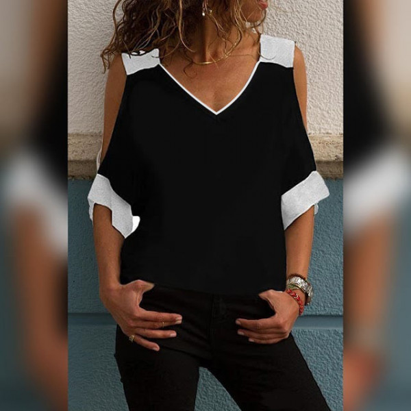 Ефектна дамска блуза с голо рамо в черен цвят
